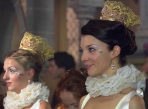 Anny Boleyn With something on her head